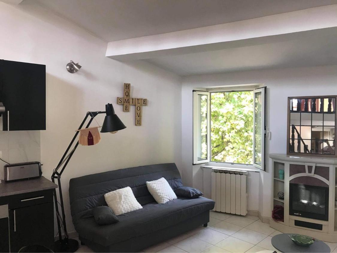 Charmant 3 Pieces 3 Eme Etage Apartment Sospel Bagian luar foto